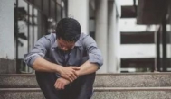 失业，不想再上班了做什么赚钱比较好？
