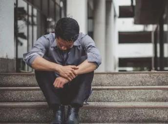 失业，不想再上班了做什么赚钱比较好？配图