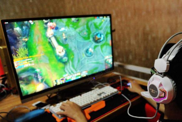 适合普通人赚钱的软件有哪些？什么手机软件一天能赚50以上？配图