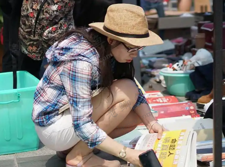 女生下班做什么副业一天挣 100 元？盘点女孩子下班搞钱的六个副业：配图